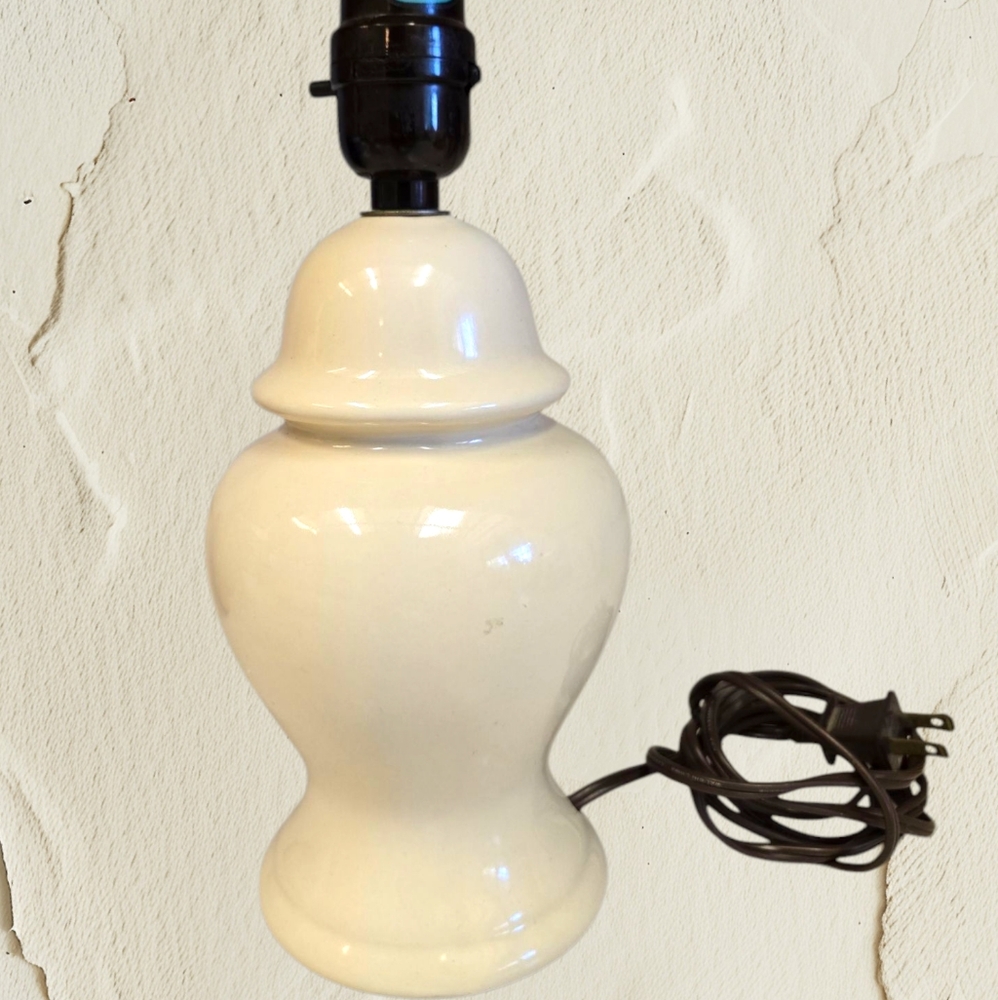 Elegant Beige Ceramic Table Lamp.